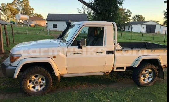 Acheter Occasion Voiture Toyota Land Cruiser Autre à Beitbridge, Matabeleland South Acheter Occasion Voiture Toyota Land Cruiser Autre à Beitbridge, Matabeleland South