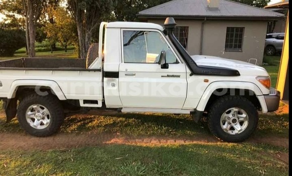 Acheter Occasion Voiture Toyota Land Cruiser Autre à Beitbridge, Matabeleland South Acheter Occasion Voiture Toyota Land Cruiser Autre à Beitbridge, Matabeleland South