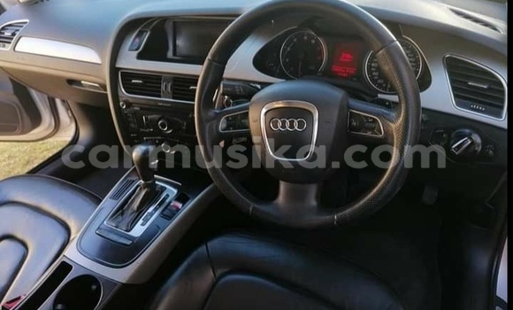 Acheter Occasion Voiture Audi A4 Gris à Beitbridge, Matabeleland South Acheter Occasion Voiture Audi A4 Gris à Beitbridge, Matabeleland South