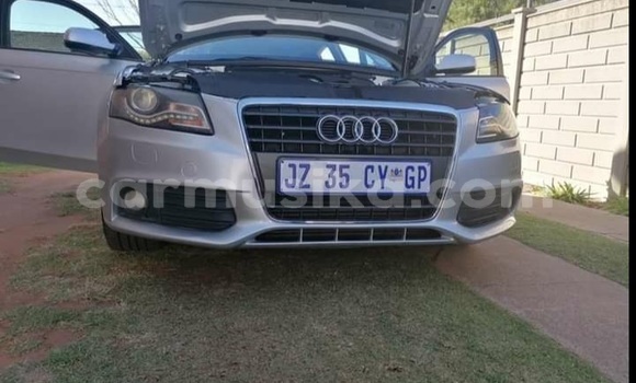 Acheter Occasion Voiture Audi A4 Gris à Beitbridge, Matabeleland South Acheter Occasion Voiture Audi A4 Gris à Beitbridge, Matabeleland South