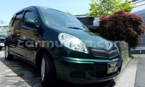 Nunua Ilio tumika Toyota FunCargo Kijani Gari ndani ya Beitbridge nchini Matabeleland Kusini Nunua Ilio tumika Toyota FunCargo Kijani Gari ndani ya Beitbridge nchini Matabeleland Kusini