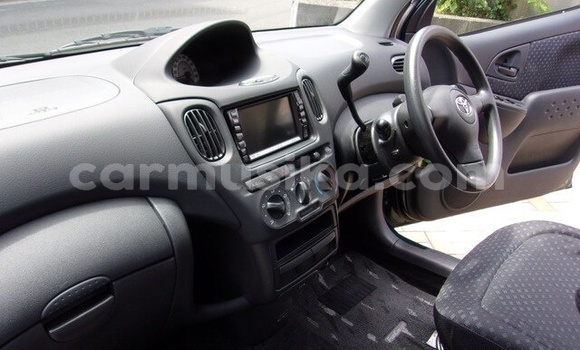 Nunua Ilio tumika Toyota FunCargo Kijani Gari ndani ya Beitbridge nchini Matabeleland Kusini Nunua Ilio tumika Toyota FunCargo Kijani Gari ndani ya Beitbridge nchini Matabeleland Kusini