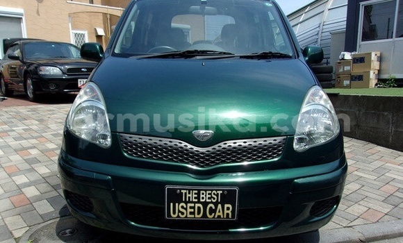 Nunua Ilio tumika Toyota FunCargo Kijani Gari ndani ya Beitbridge nchini Matabeleland Kusini Nunua Ilio tumika Toyota FunCargo Kijani Gari ndani ya Beitbridge nchini Matabeleland Kusini