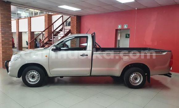 Nunua Ilio tumika Toyota Hilux Fedha Gari ndani ya Beitbridge nchini Matabeleland Kusini Nunua Ilio tumika Toyota Hilux Fedha Gari ndani ya Beitbridge nchini Matabeleland Kusini