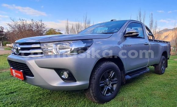 Buy Used Toyota Hilux Silver Car in Beitbridge in Matabeleland South Buy Used Toyota Hilux Silver Car in Beitbridge in Matabeleland South