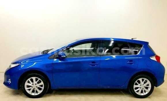 Buy Used Toyota Auris Blue Car in Beitbridge in Matabeleland South Buy Used Toyota Auris Blue Car in Beitbridge in Matabeleland South