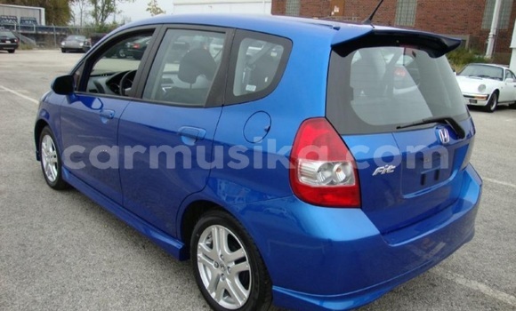 Buy Used Honda Fit Blue Car in Beitbridge in Matabeleland South Buy Used Honda Fit Blue Car in Beitbridge in Matabeleland South