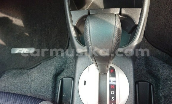 Buy Used Honda Fit Blue Car in Beitbridge in Matabeleland South Buy Used Honda Fit Blue Car in Beitbridge in Matabeleland South