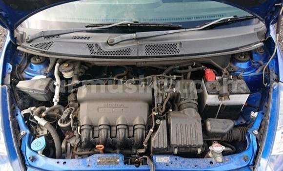 Buy Used Honda Fit Blue Car in Beitbridge in Matabeleland South Buy Used Honda Fit Blue Car in Beitbridge in Matabeleland South