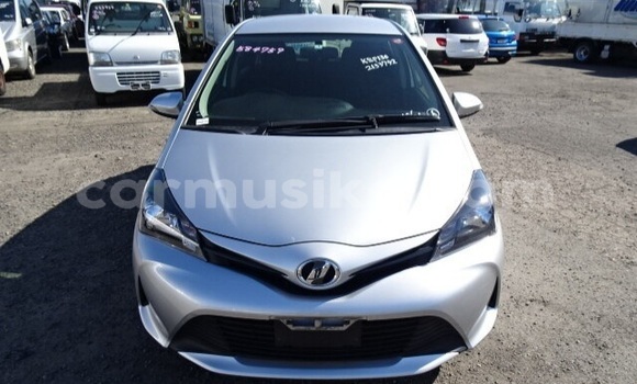 Buy Used Toyota Vitz Silver Car in Beitbridge in Matabeleland South Buy Used Toyota Vitz Silver Car in Beitbridge in Matabeleland South