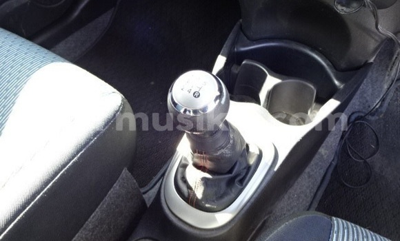 Buy Used Toyota Vitz Silver Car in Beitbridge in Matabeleland South Buy Used Toyota Vitz Silver Car in Beitbridge in Matabeleland South