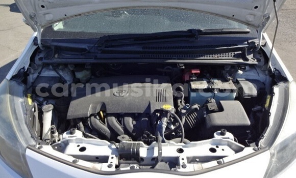 Buy Used Toyota Vitz Silver Car in Beitbridge in Matabeleland South Buy Used Toyota Vitz Silver Car in Beitbridge in Matabeleland South