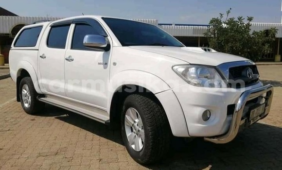 Acheter Occasion Voiture Toyota Hilux Blanc à Beitbridge, Matabeleland South