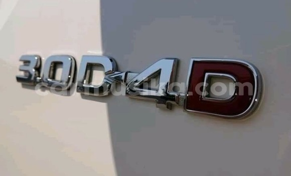 Tenga Tsaru Toyota Hilux Chena Mota in Beitbridge in Matabeleland South Tenga Tsaru Toyota Hilux Chena Mota in Beitbridge in Matabeleland South