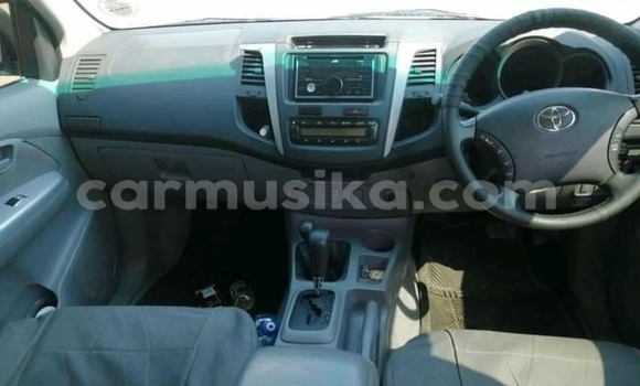 Tenga Tsaru Toyota Hilux Chena Mota in Beitbridge in Matabeleland South Tenga Tsaru Toyota Hilux Chena Mota in Beitbridge in Matabeleland South