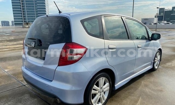 Buy Used Honda Fit White Car in Beitbridge in Matabeleland South Buy Used Honda Fit White Car in Beitbridge in Matabeleland South
