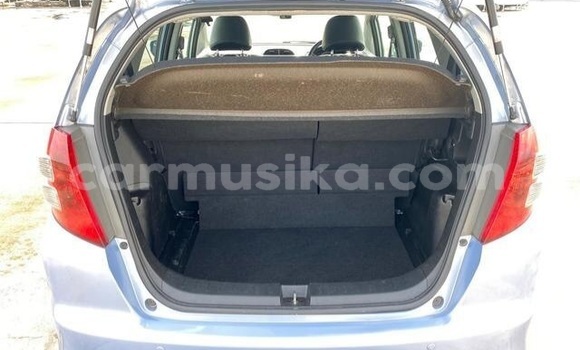 Buy Used Honda Fit White Car in Beitbridge in Matabeleland South Buy Used Honda Fit White Car in Beitbridge in Matabeleland South