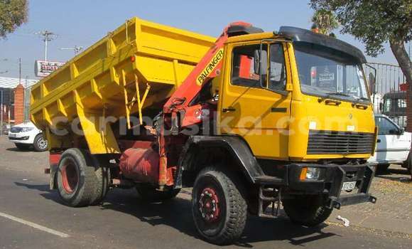 Nunua Ilio tumika Mercedes‒Benz Tipper Nyingine Lori ndani ya Beitbridge nchini Matabeleland Kusini Nunua Ilio tumika Mercedes‒Benz Tipper Nyingine Lori ndani ya Beitbridge nchini Matabeleland Kusini