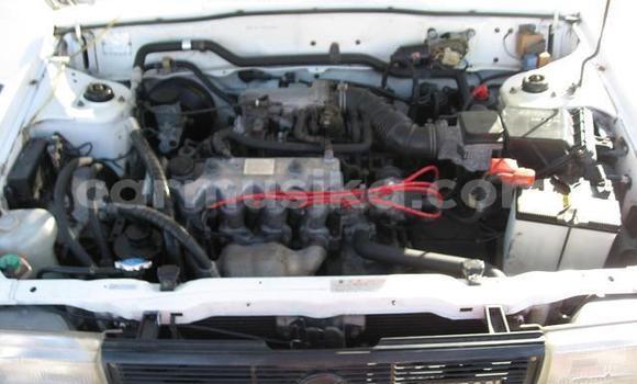 Nunua Ilio tumika Nissan Sentra Nyeupe Gari ndani ya Beitbridge nchini Matabeleland Kusini Nunua Ilio tumika Nissan Sentra Nyeupe Gari ndani ya Beitbridge nchini Matabeleland Kusini