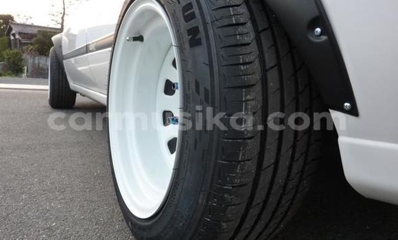 Buy Used Nissan Sunny White Car in Beitbridge in Matabeleland South Buy Used Nissan Sunny White Car in Beitbridge in Matabeleland South