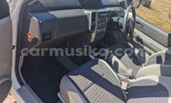 Buy Used Nissan X–Trail White Car in Beitbridge in Matabeleland South Buy Used Nissan X–Trail White Car in Beitbridge in Matabeleland South