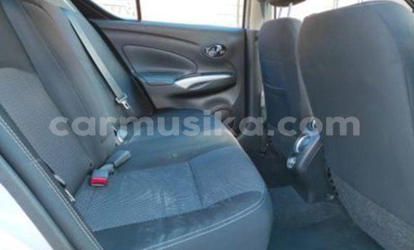 Buy Used Chevrolet Cruze White Car in Beitbridge in Matabeleland South Buy Used Chevrolet Cruze White Car in Beitbridge in Matabeleland South