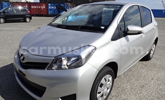 Buy Used Toyota Vitz Silver Car in Beitbridge in Matabeleland South
