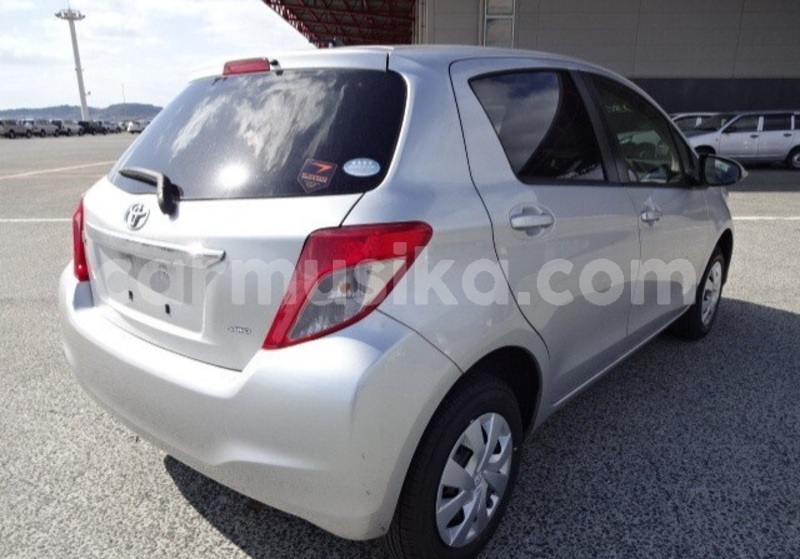 Big with watermark toyota vitz matabeleland south beitbridge 23587
