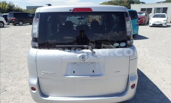 Nunua Ilio tumika Toyota Sienta Fedha Gari ndani ya Beitbridge nchini Matabeleland Kusini Nunua Ilio tumika Toyota Sienta Fedha Gari ndani ya Beitbridge nchini Matabeleland Kusini