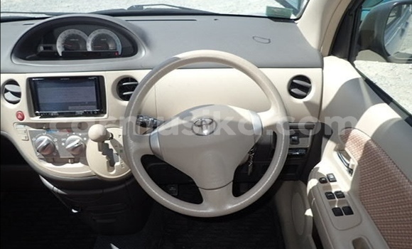 Nunua Ilio tumika Toyota Sienta Fedha Gari ndani ya Beitbridge nchini Matabeleland Kusini Nunua Ilio tumika Toyota Sienta Fedha Gari ndani ya Beitbridge nchini Matabeleland Kusini