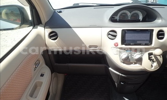 Nunua Ilio tumika Toyota Sienta Fedha Gari ndani ya Beitbridge nchini Matabeleland Kusini Nunua Ilio tumika Toyota Sienta Fedha Gari ndani ya Beitbridge nchini Matabeleland Kusini