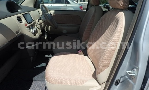 Nunua Ilio tumika Toyota Sienta Fedha Gari ndani ya Beitbridge nchini Matabeleland Kusini Nunua Ilio tumika Toyota Sienta Fedha Gari ndani ya Beitbridge nchini Matabeleland Kusini