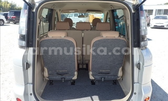 Nunua Ilio tumika Toyota Sienta Fedha Gari ndani ya Beitbridge nchini Matabeleland Kusini Nunua Ilio tumika Toyota Sienta Fedha Gari ndani ya Beitbridge nchini Matabeleland Kusini