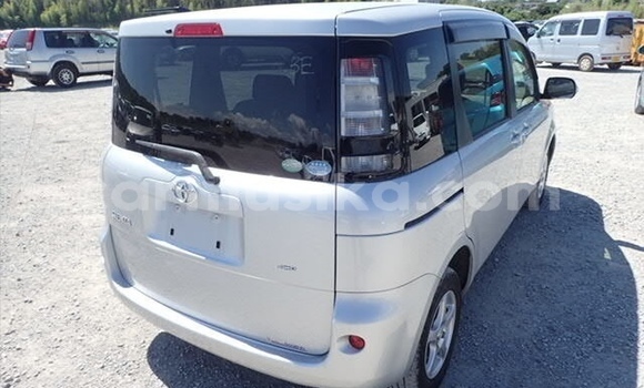 Nunua Ilio tumika Toyota Sienta Fedha Gari ndani ya Beitbridge nchini Matabeleland Kusini Nunua Ilio tumika Toyota Sienta Fedha Gari ndani ya Beitbridge nchini Matabeleland Kusini