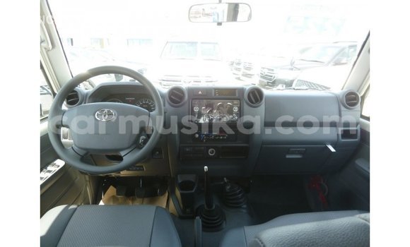 Buy Import Toyota Land Cruiser White Car in Import - Dubai in Harare Buy Import Toyota Land Cruiser White Car in Import - Dubai in Harare