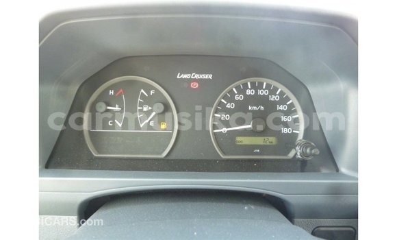 Buy Import Toyota Land Cruiser White Car in Import - Dubai in Harare Buy Import Toyota Land Cruiser White Car in Import - Dubai in Harare