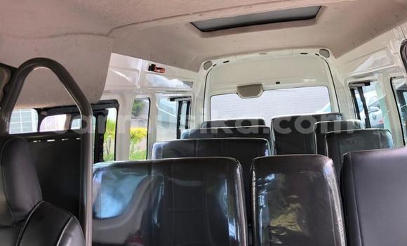 Buy Used Nissan Caravan White Car in Harare in Harare Buy Used Nissan Caravan White Car in Harare in Harare