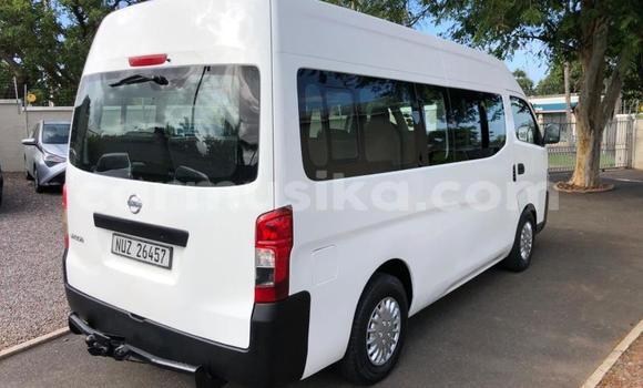 Buy Used Nissan Caravan White Car in Harare in Harare Buy Used Nissan Caravan White Car in Harare in Harare