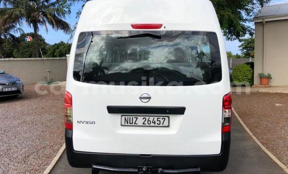 Buy Used Nissan Caravan White Car in Harare in Harare Buy Used Nissan Caravan White Car in Harare in Harare