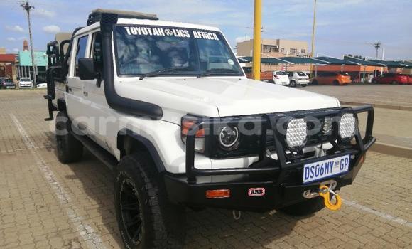 Acheter Occasion Voiture Toyota Land Cruiser Blanc à Harare, Harare