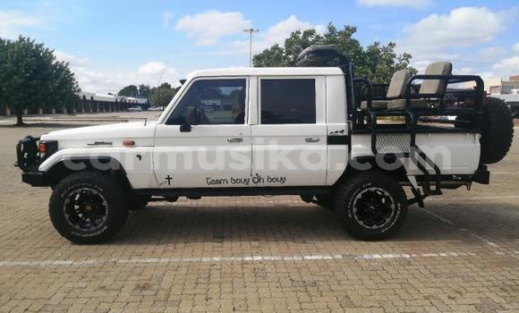 Buy Used Toyota Land Cruiser White Car in Harare in Harare Buy Used Toyota Land Cruiser White Car in Harare in Harare