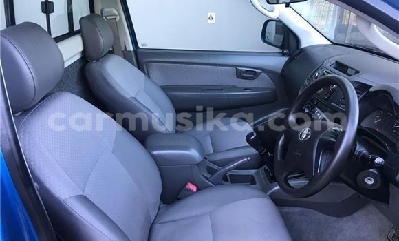 Buy Used Toyota Hilux Blue Car in Harare in Harare Buy Used Toyota Hilux Blue Car in Harare in Harare