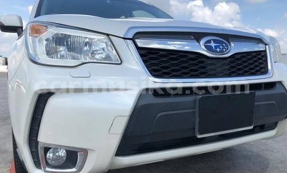 Acheter Occasion Voiture Subaru Traviq Blanc à Beitbridge, Matabeleland South Acheter Occasion Voiture Subaru Traviq Blanc à Beitbridge, Matabeleland South