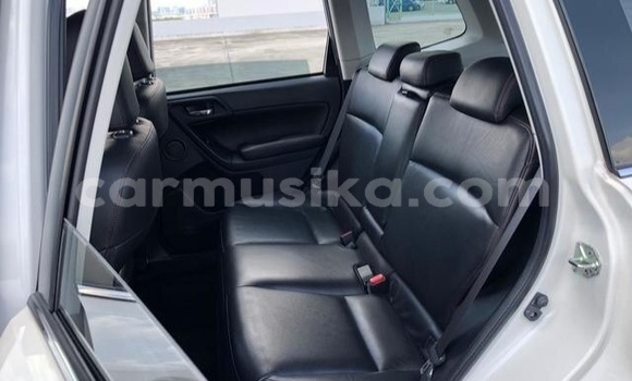 Acheter Occasion Voiture Subaru Traviq Blanc à Beitbridge, Matabeleland South Acheter Occasion Voiture Subaru Traviq Blanc à Beitbridge, Matabeleland South