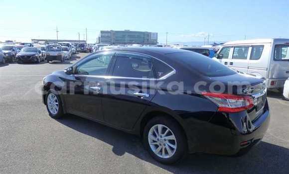 Acheter Occasion Voiture Nissan Bluebird Sylphy Noir à Beitbridge, Matabeleland South Acheter Occasion Voiture Nissan Bluebird Sylphy Noir à Beitbridge, Matabeleland South
