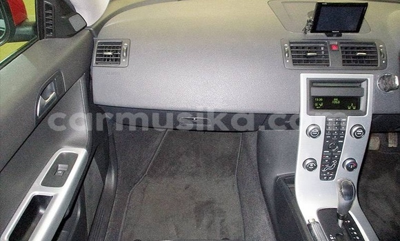 Acheter Occasion Voiture Volvo V50 Rouge à Beitbridge, Matabeleland South Acheter Occasion Voiture Volvo V50 Rouge à Beitbridge, Matabeleland South