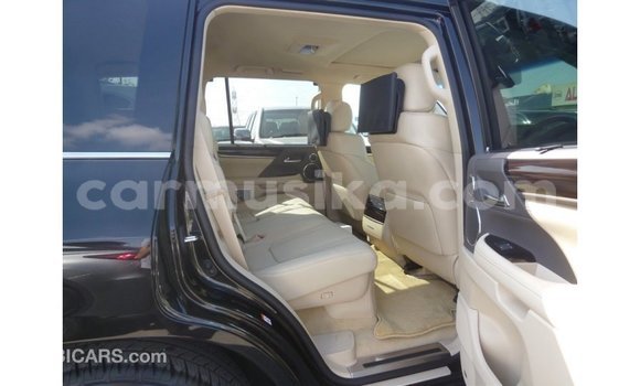 Nunua Imported Lexus LX Nyeusi Gari ndani ya Import - Dubai nchini Harare Nunua Imported Lexus LX Nyeusi Gari ndani ya Import - Dubai nchini Harare