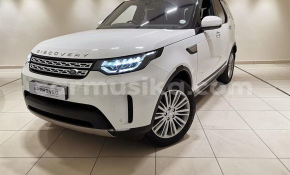 Buy Used Land Rover Discovery White Car in Beitbridge in Matabeleland South