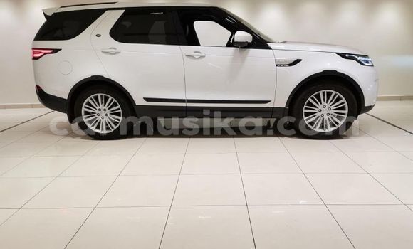 Tenga Tsaru Land Rover Discovery Chena Mota in Beitbridge in Matabeleland South Tenga Tsaru Land Rover Discovery Chena Mota in Beitbridge in Matabeleland South