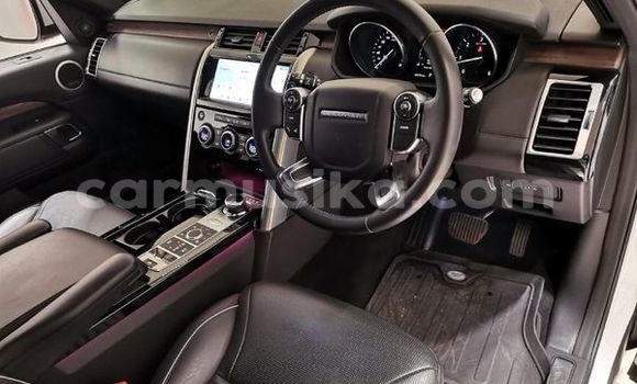 Tenga Tsaru Land Rover Discovery Chena Mota in Beitbridge in Matabeleland South Tenga Tsaru Land Rover Discovery Chena Mota in Beitbridge in Matabeleland South